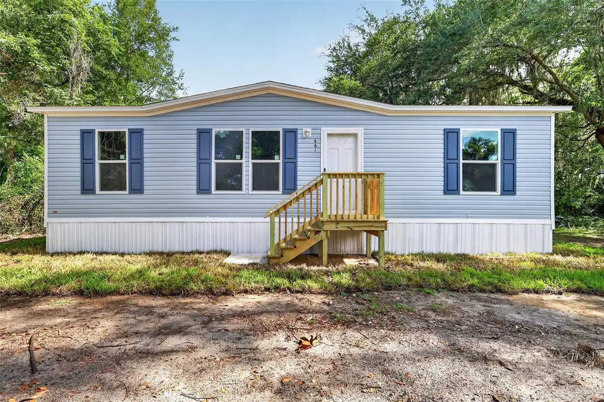 607 Lawrence Street, Wildwood, FL 34785 - #1