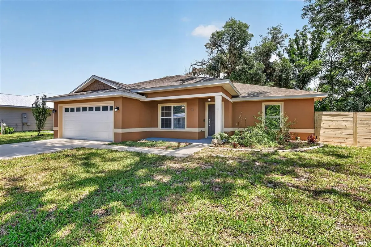 74 N Oak Avenue, Umatilla, FL 32784 - #1