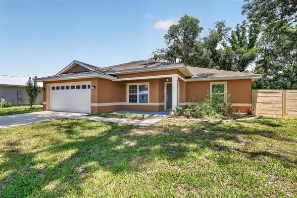 74 N Oak Avenue, UMATILLA, FL 32784