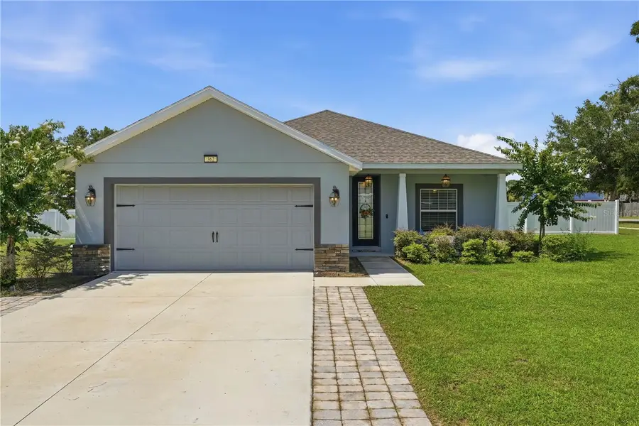 362 Lake Street, Umatilla, FL 32784 - #2