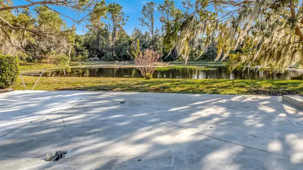 722 Landry Lane, TAVARES, FL 32778
