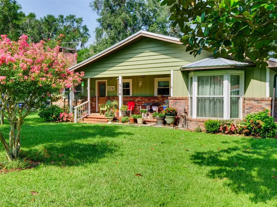 314 N York Street, Bushnell, FL 33513 - #2