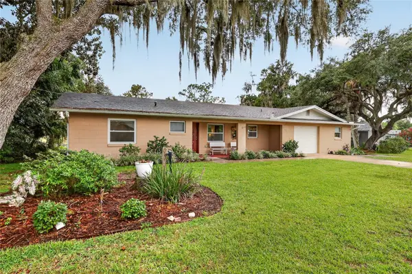 37414 Turner Drive, UMATILLA, FL 32784