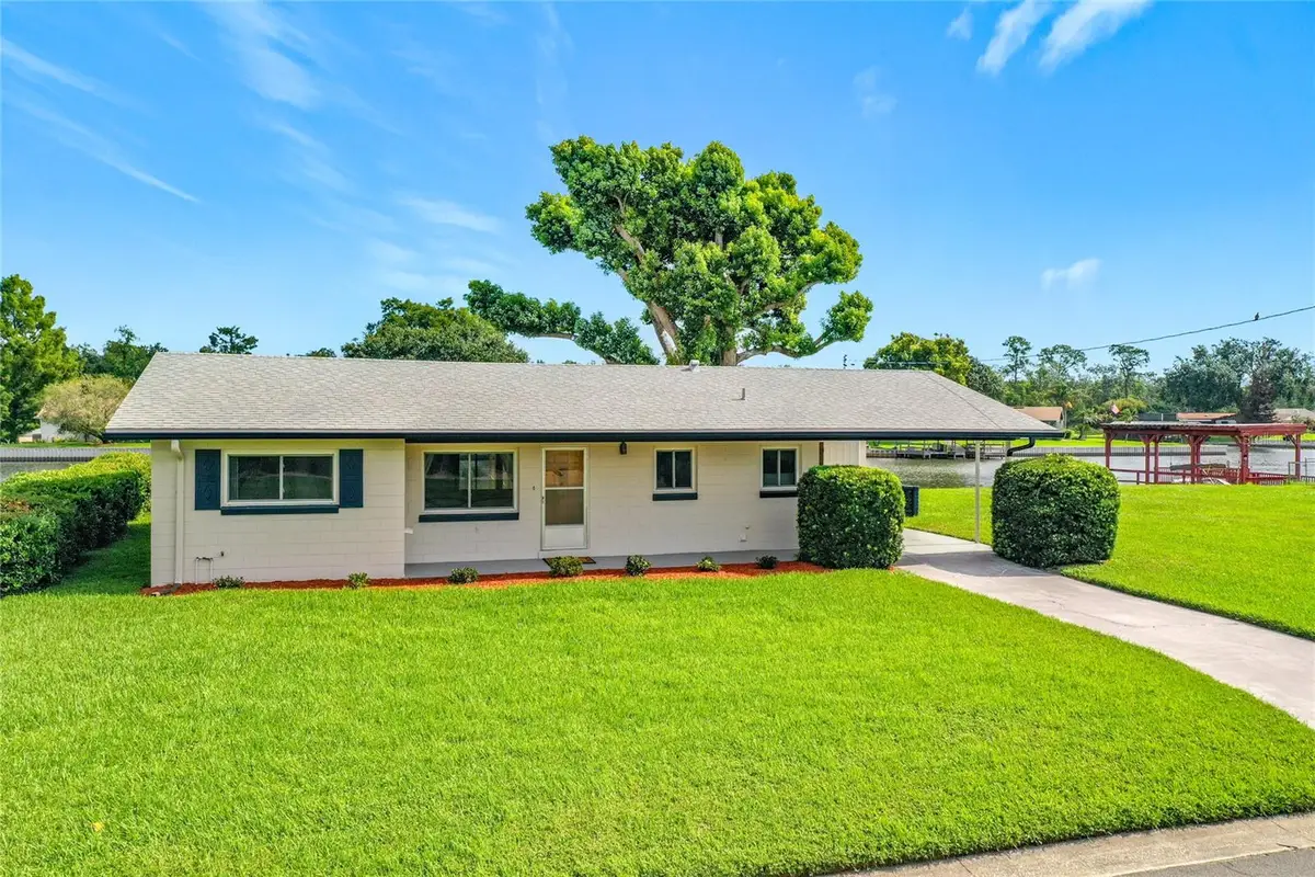 13225 Country Club Drive, Tavares, FL 32778 - #1