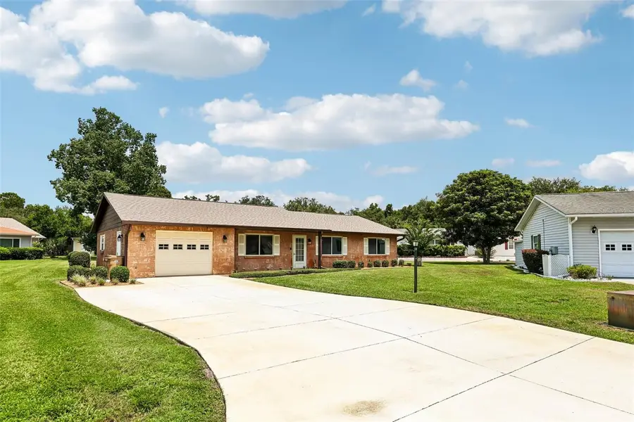 70 Stone Haven Court, Leesburg, FL 34788 - #3