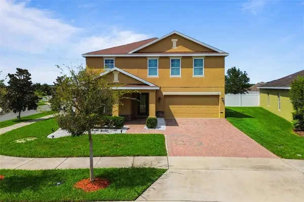 301 Sparrow Hawk Drive, GROVELAND, FL 34736