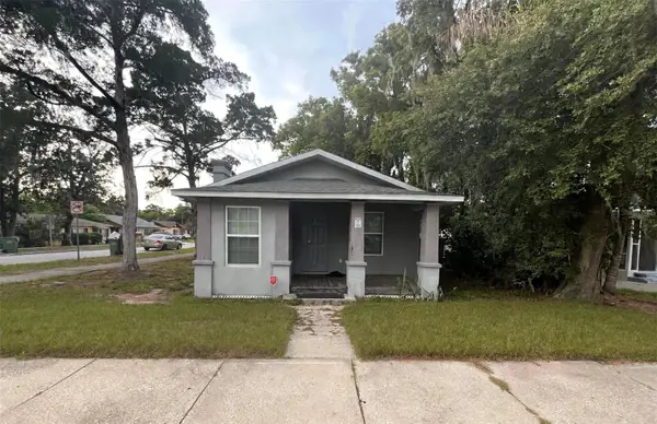 1712 W Main Street, LEESBURG, FL 34748