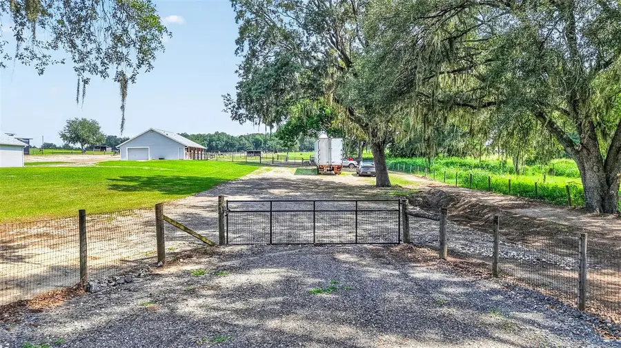 14125 SE 175th Street, Weirsdale, FL 32195 - #3