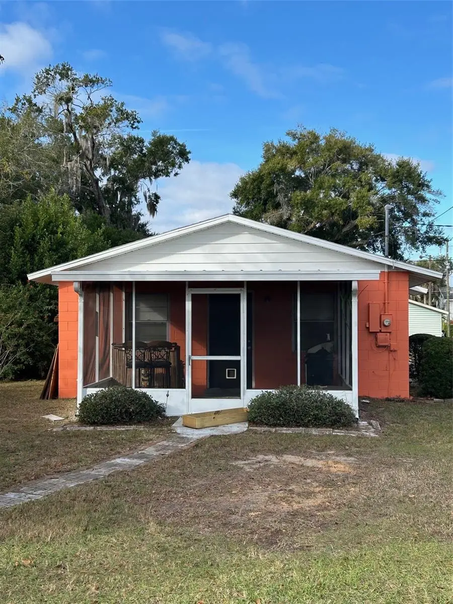 1122 Virginia Court, Eustis, FL 32726 - #1