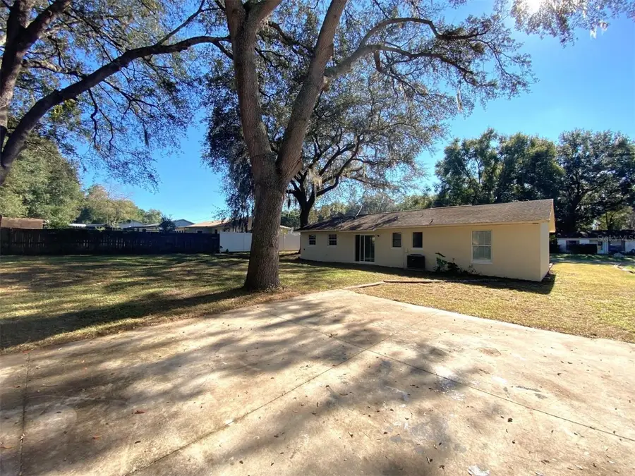 11585 SE 129th Lane, Ocklawaha, FL 32179 - #2