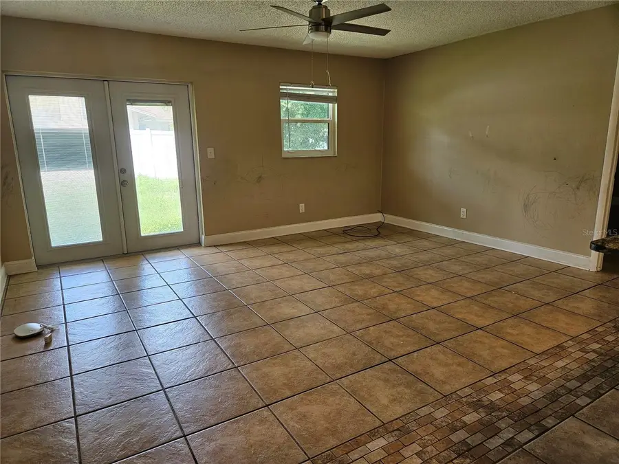 6092 Burch Street N, Saint Petersburg, FL 33709 - #3