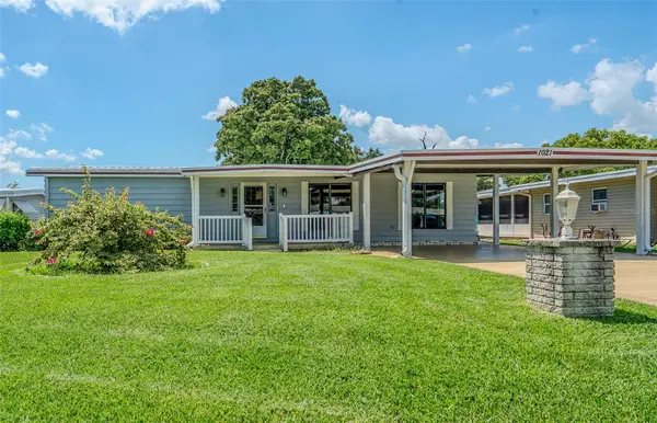 1021 Hilltop Road, TAVARES, FL 32778