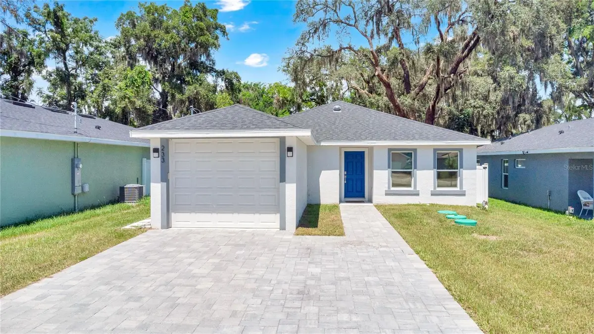 233 E 16th Street, Apopka, FL 32703 - #1