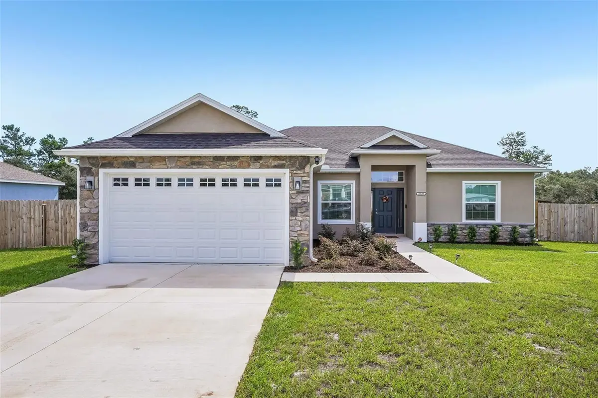 40688 E 9th Avenue, Umatilla, FL 32784 - #1