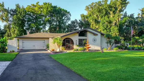 8106 Spring Drive, YALAHA, FL 34797