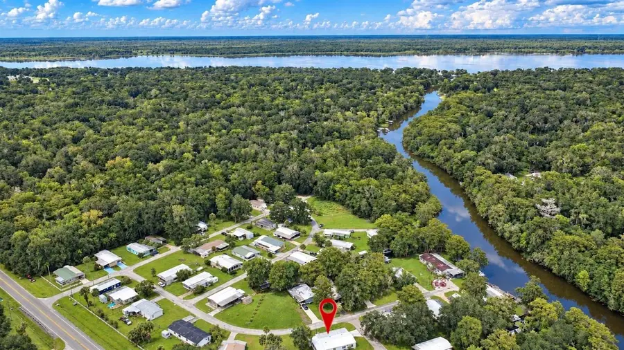 25 Canal Way, Lake Panasoffkee, FL 33538 - #2