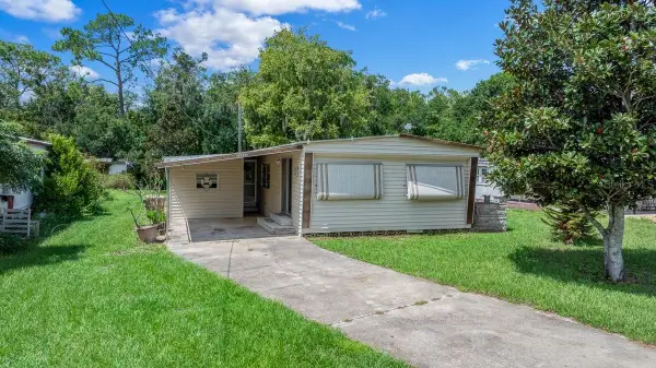 13337 Woodland Drive, ASTATULA, FL 34705
