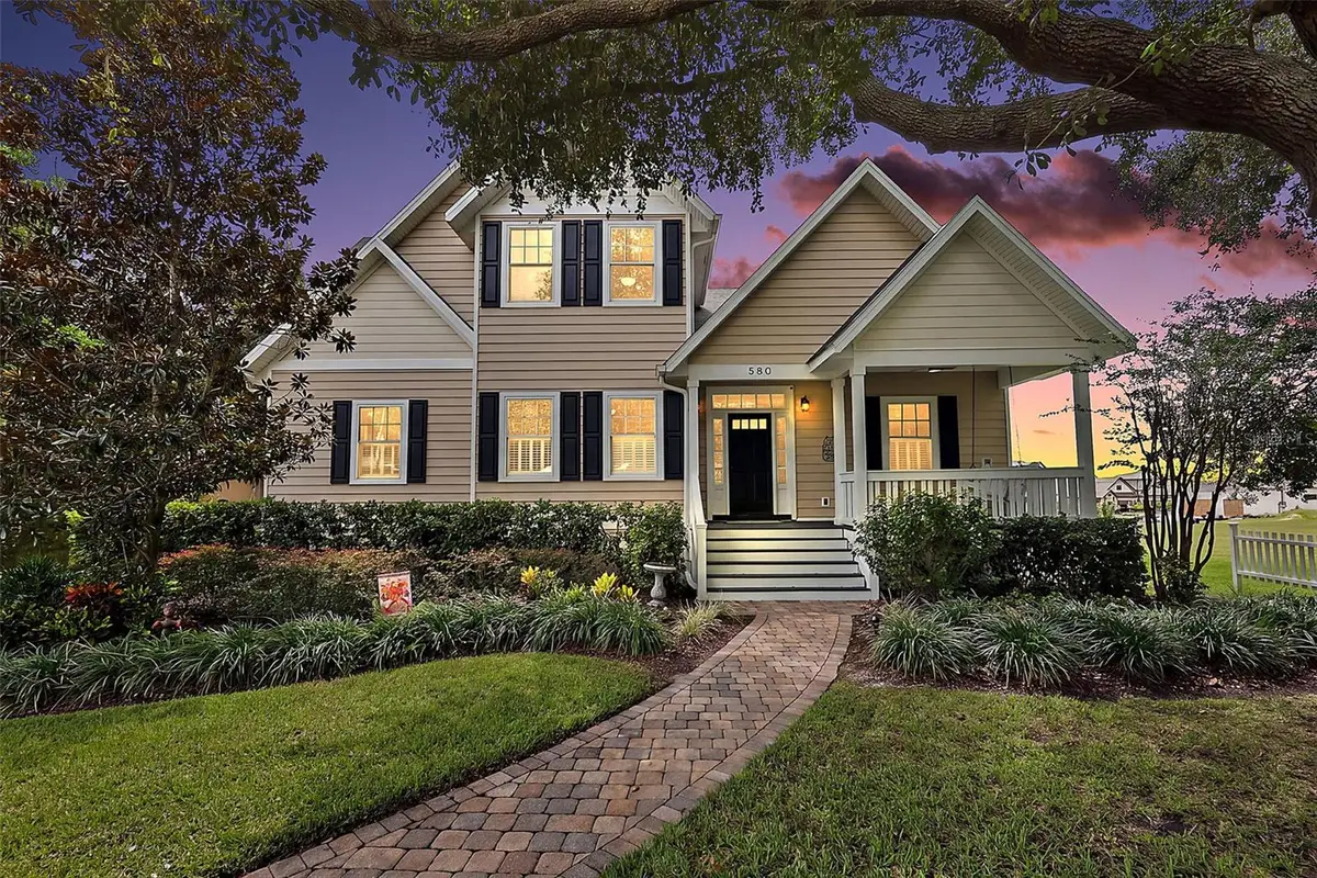 580 W 10th Avenue, Mount Dora, FL 32757 - #1