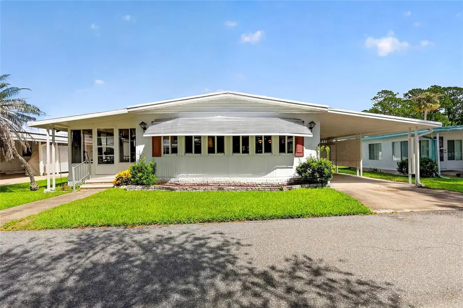 210 Palm Meadows Dr, Eustis, FL 32726 - #2