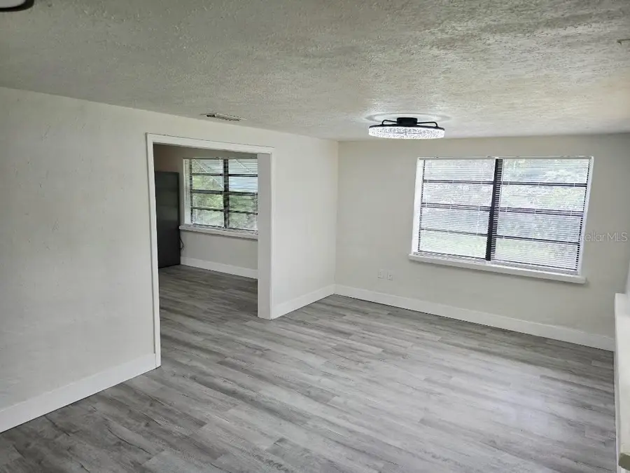 234 E Lady Lake Boulevard, Lady Lake, FL 32159 - #3