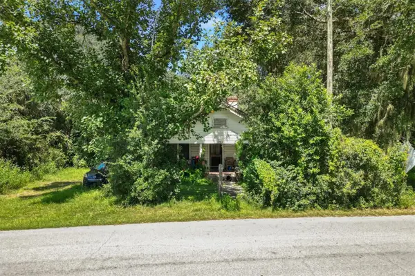 3076 County Road 202, OXFORD, FL 34484