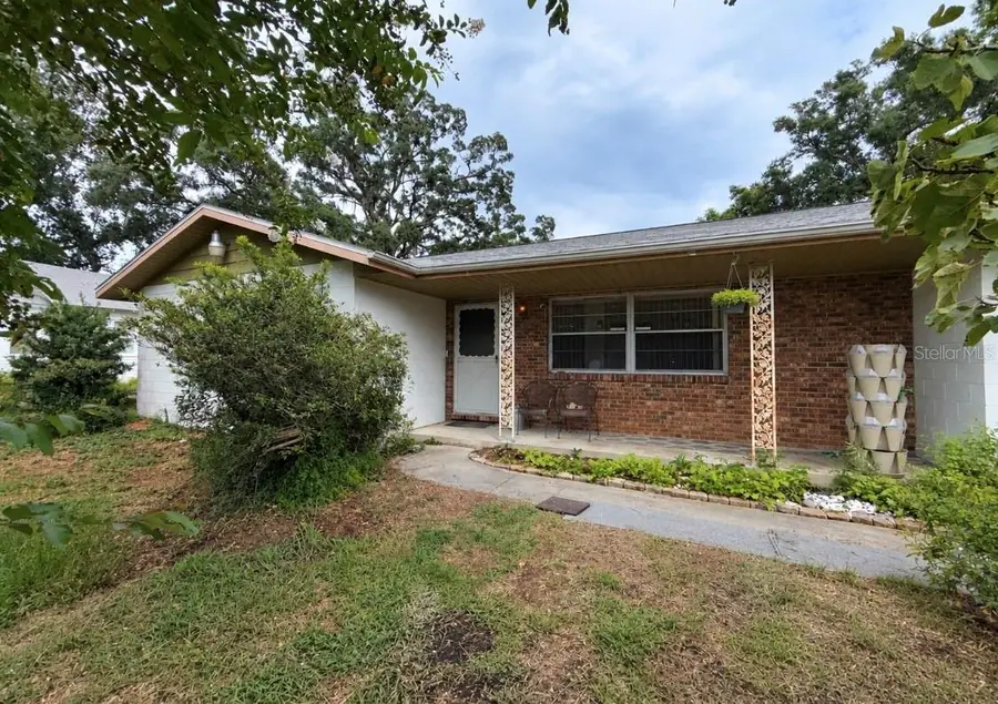 607 Ohio Blvd, Eustis, FL 32726 - #2