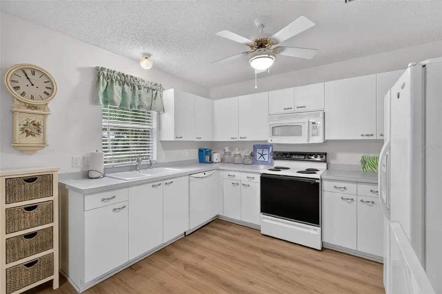 1436 W Schwartz Boulevard, Lady Lake, FL 32159 - #3
