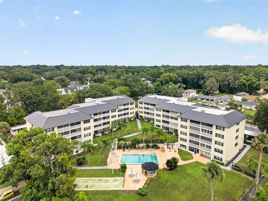 101 N Grandview Street #111, Mount Dora, FL 32757 - #3