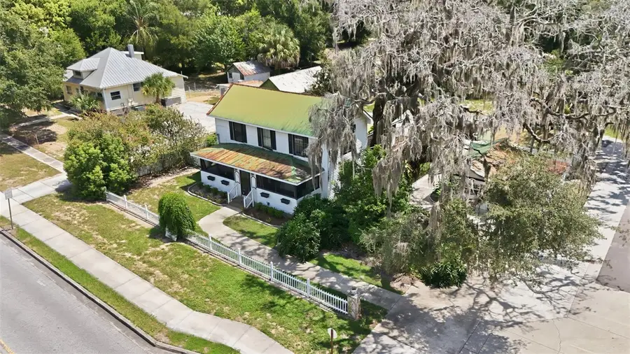 605 S Main Avenue, Minneola, FL 34715 - #3