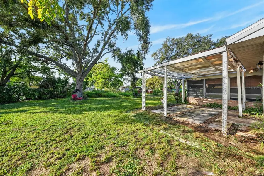 5234 Fredrick Road, Fruitland Park, FL 34731 - #3