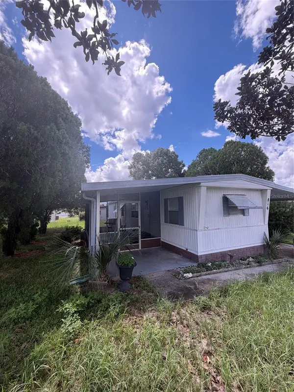 816 Beechwood Avenue, LADY LAKE, FL 32159