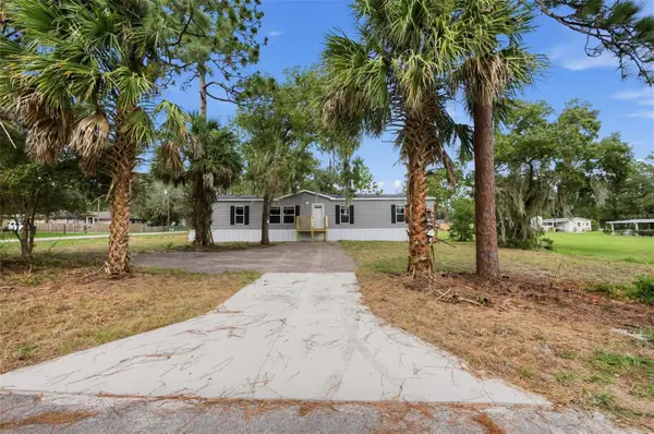 25300 Mardon Circle, PAISLEY, FL 32767