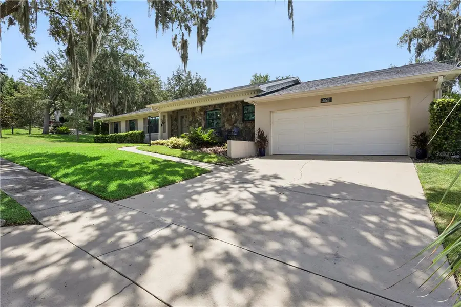 1325 Overlook Drive, Mount Dora, FL 32757 - #2