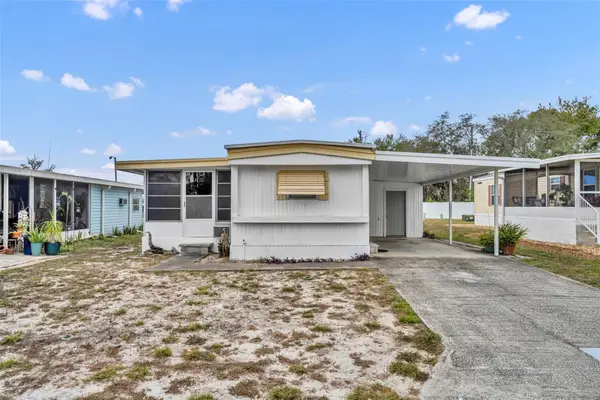 11 Hawaiian Way, LEESBURG, FL 34788