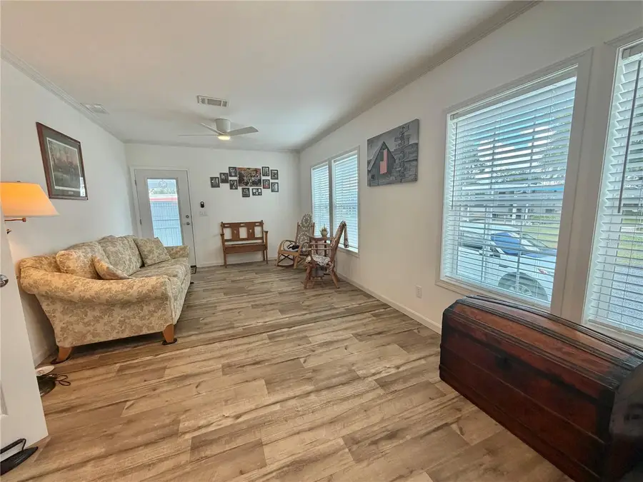 198 Jacaranda Drive, Leesburg, FL 34748 - #2