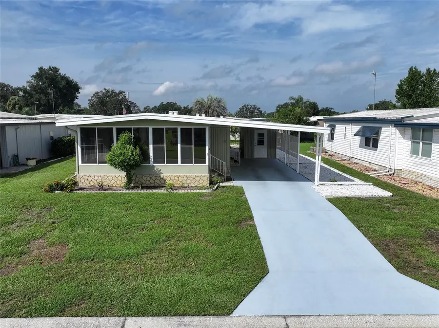 717 Surrey Place, Leesburg, FL 34748 - #2