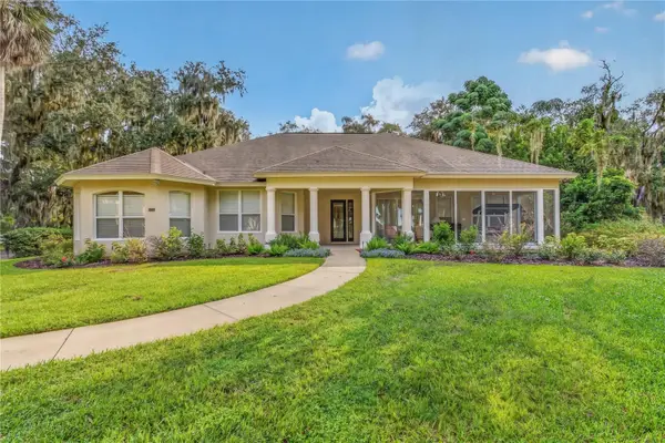 9211 Silver Lake Drive, LEESBURG, FL 34788