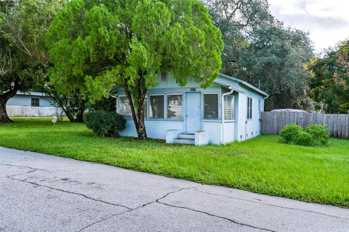 308 S Galena Avenue, Minneola, FL 34715 - #1
