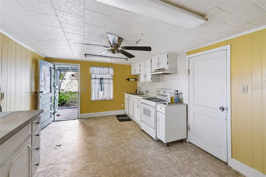 308 S Galena Avenue, Minneola, FL 34715 - #2