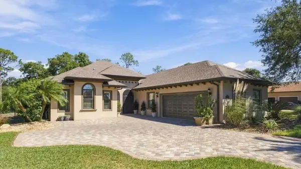 5084 Greens Drive, LADY LAKE, FL 32159