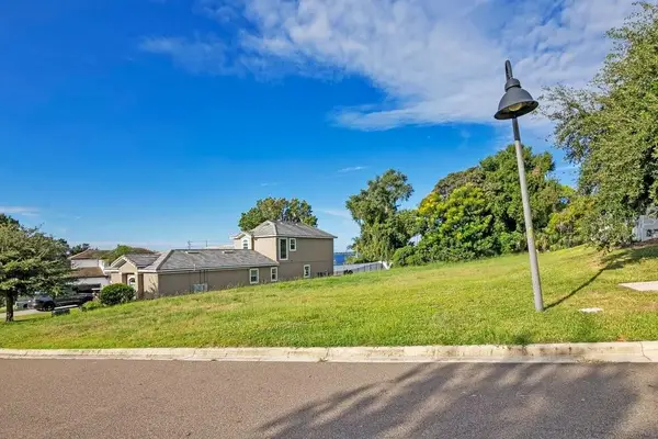 1828 Moorings Court, CLERMONT, FL 34711