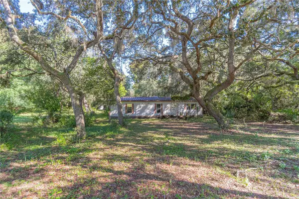 11713 E Hawk Lane, FLORAL CITY, FL 34436