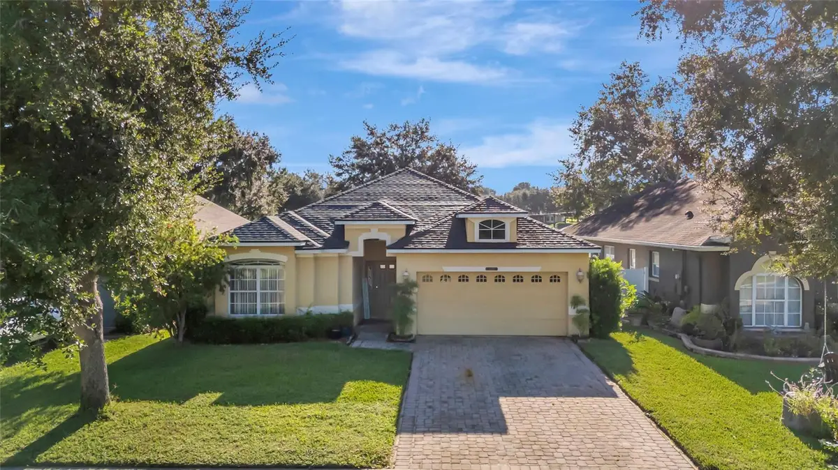4877 Grassy Knoll Drive, Tavares, FL 32778 - #1