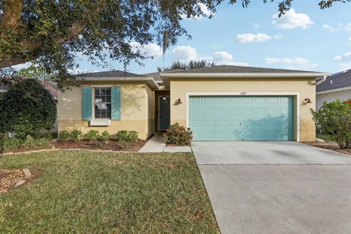1689 Strathmore Circle, Mount Dora, FL 32757 - #1