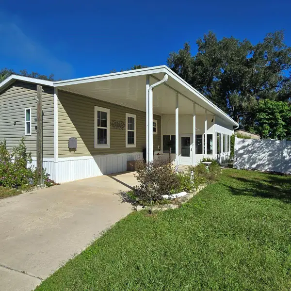 9837 SE 160th Lane, SUMMERFIELD, FL 34491