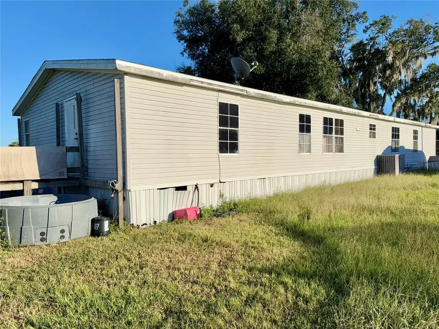 25207 Jefferson Street, Astatula, FL 34705 - #3