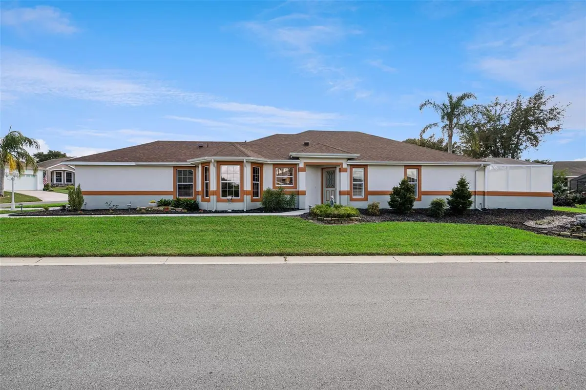 4900 Canoe Court, Tavares, FL 32778 - #1