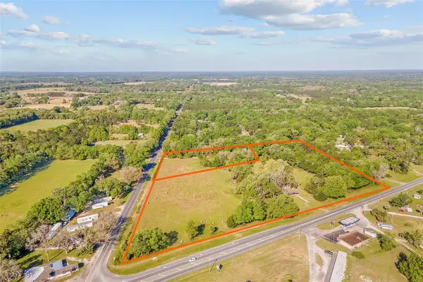 5256 S 441 Highway, LAKE CITY, FL 32025