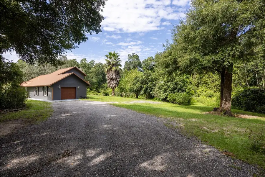 131 Riley Lake Drive, Hawthorne, FL 32640 - Image #2
