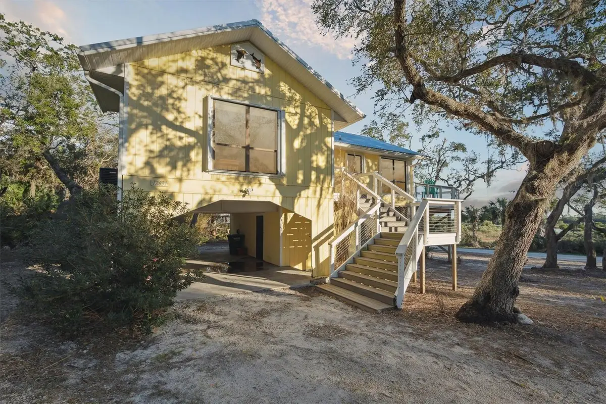 12631 Hodgson Avenue, Cedar Key, FL 32625 - Image #1